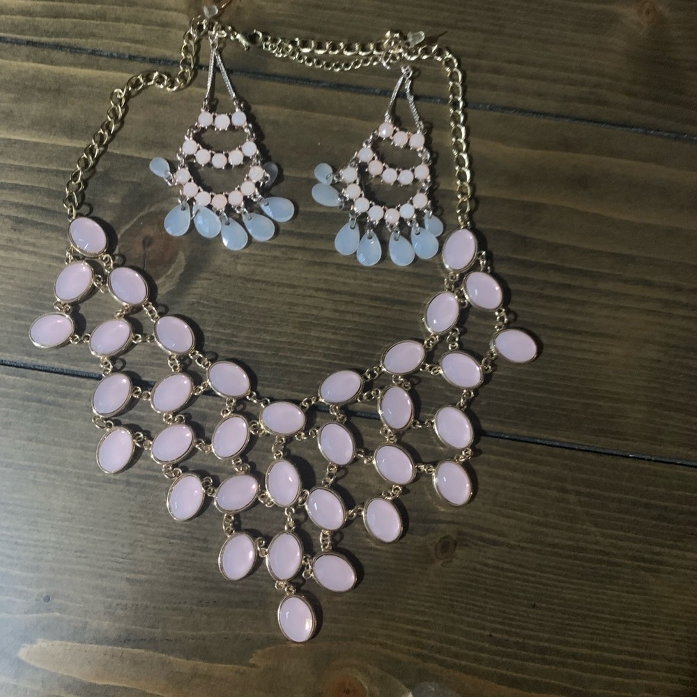 Necklace and earrings set